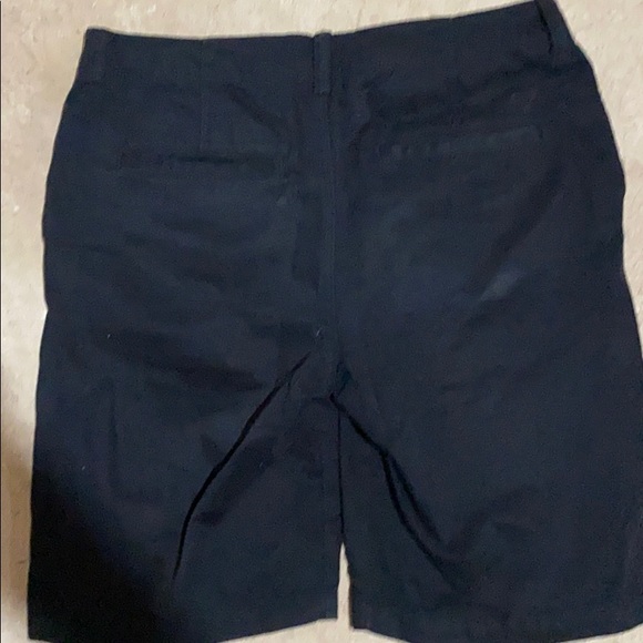 Black shorts - Picture 2 of 2